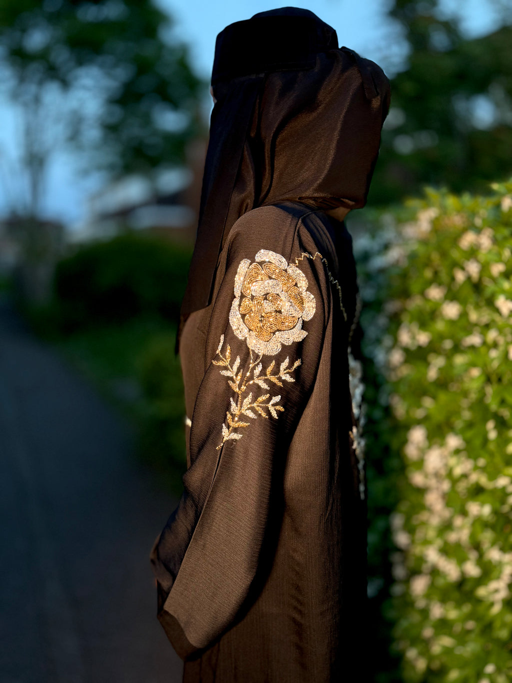 Layla Abaya | Gold Rose Hand-Embroidered Black Zoom Abaya | Baytul Haya