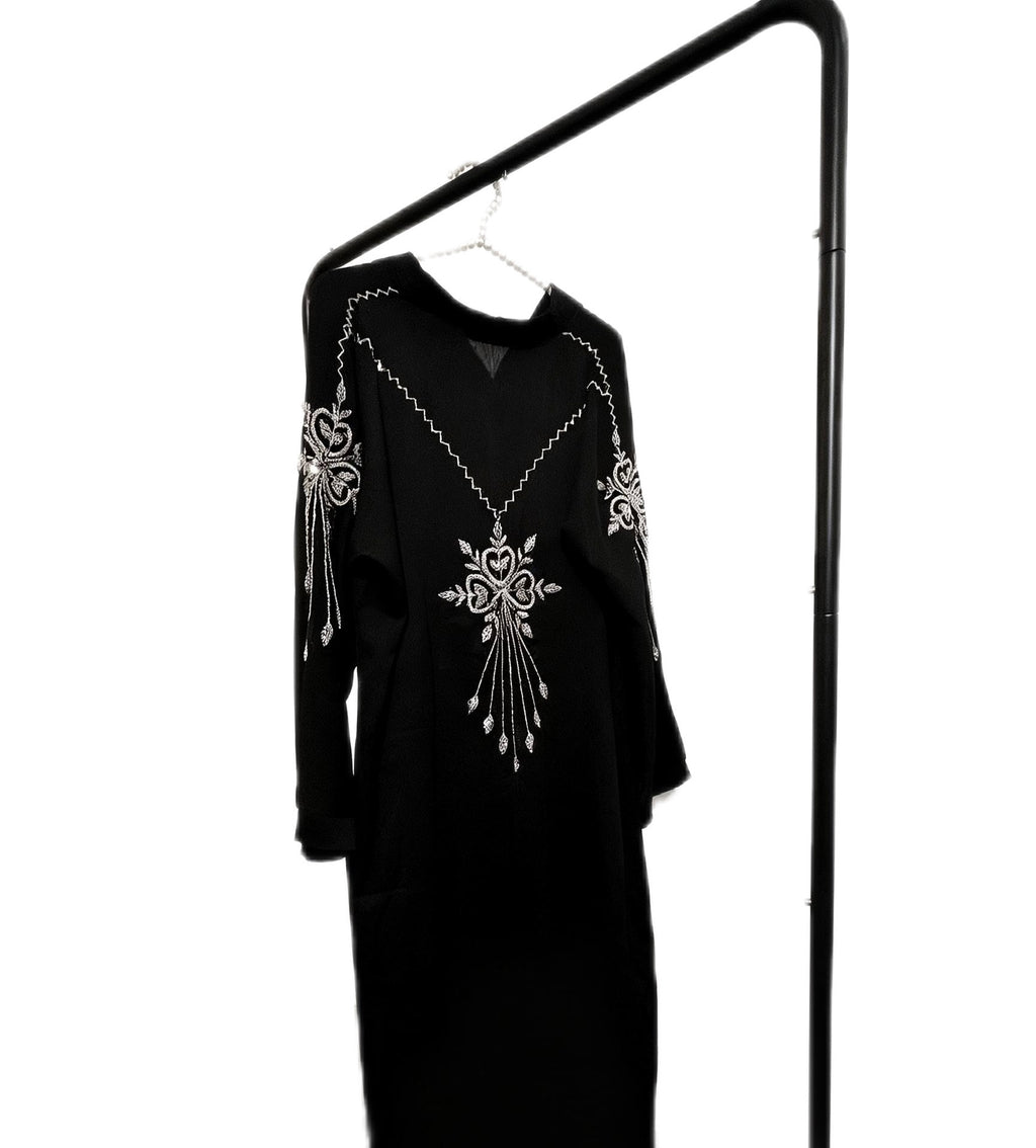 Ayah Abaya | Silver Hand-Embroidered Black Zoom Abaya | Baytul Haya