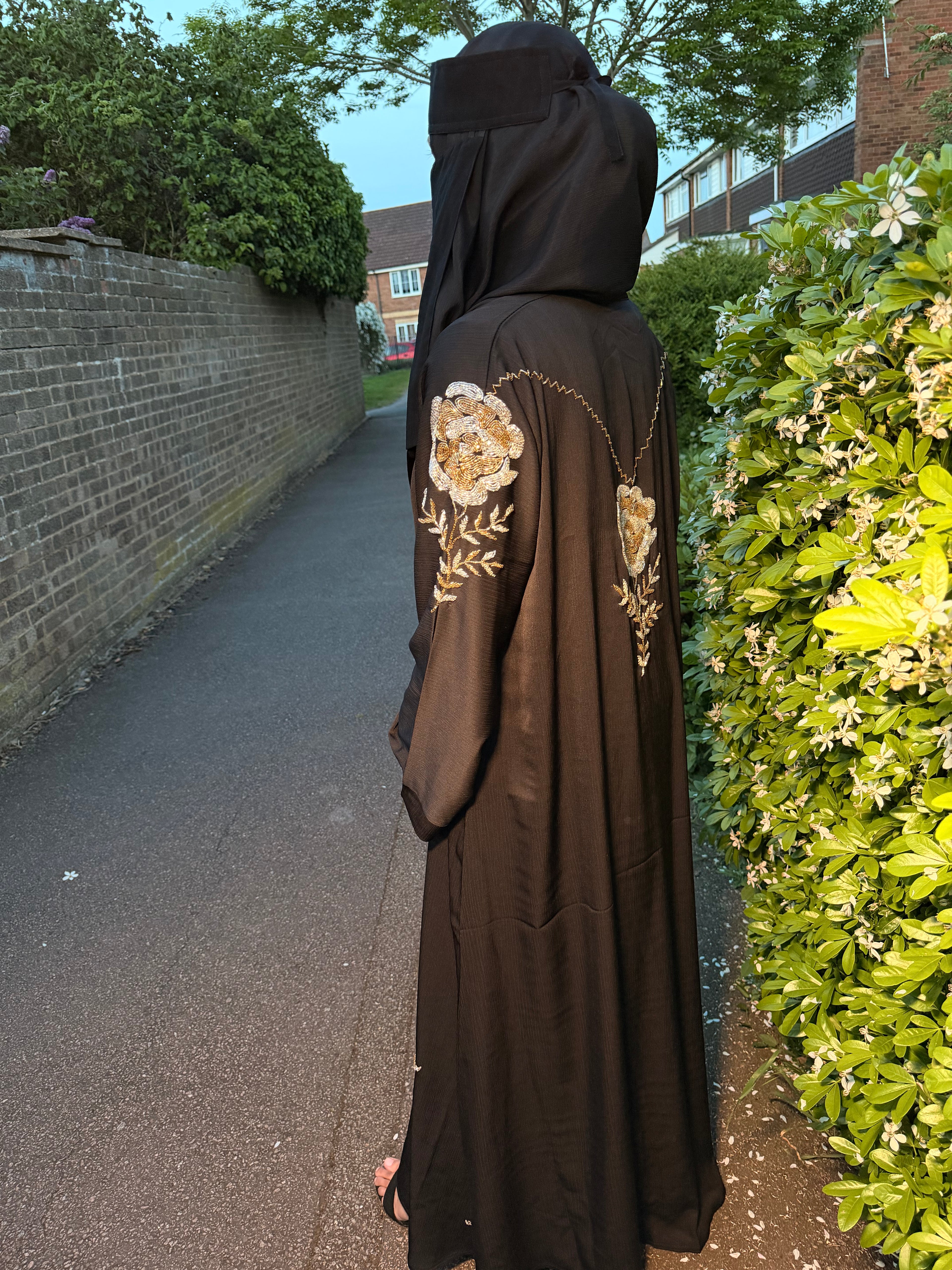 Layla Abaya | Gold Rose Hand-Embroidered Black Zoom Abaya | Baytul Haya