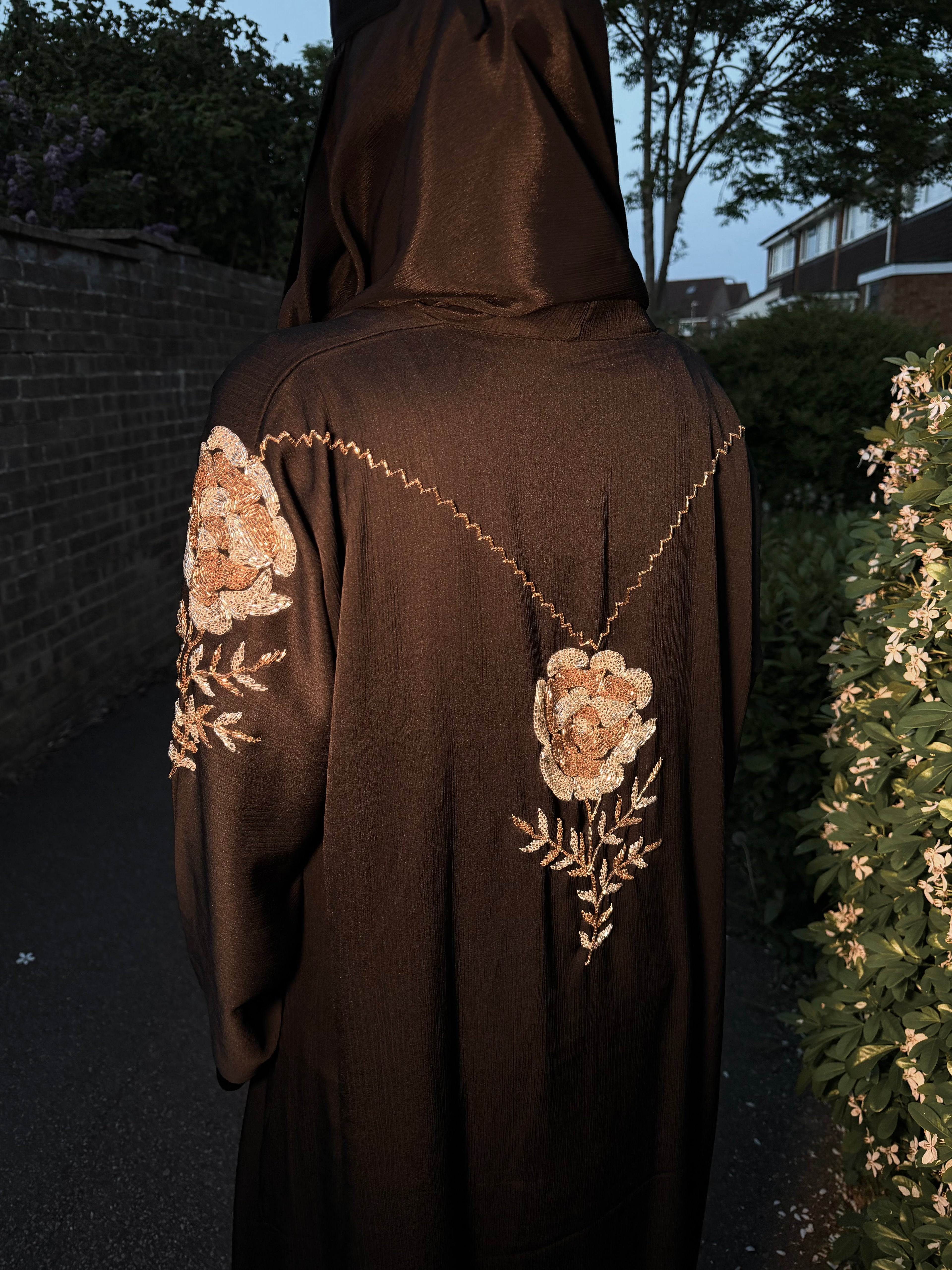 Layla Abaya | Gold Rose Hand-Embroidered Black Zoom Abaya | Baytul Haya