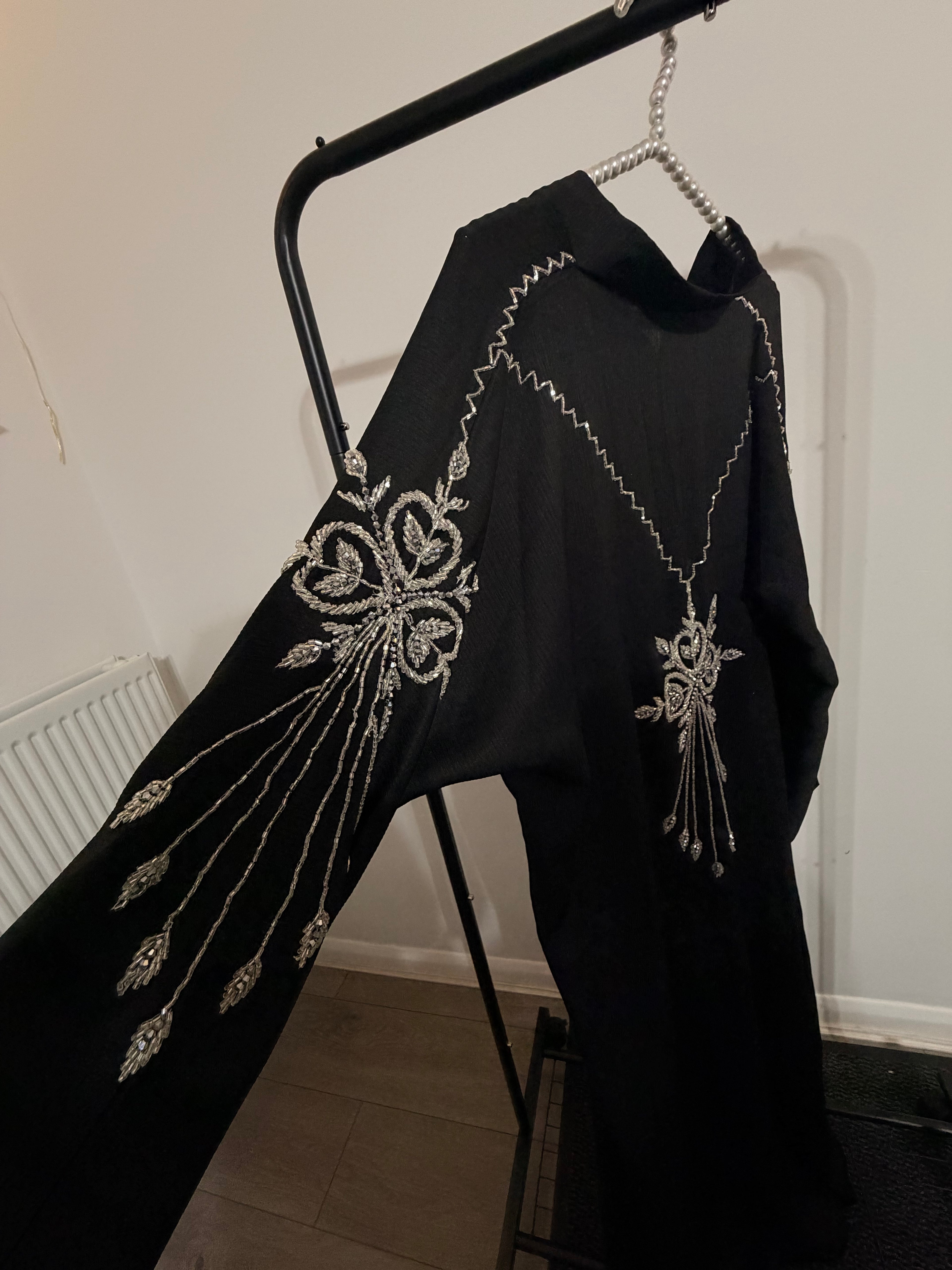 Ayah Abaya | Silver Hand-Embroidered Black Zoom Abaya | Baytul Haya