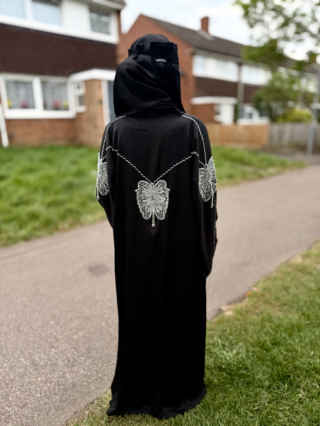 Farah Abaya | Butterfly Hand-Embroidered Black Zoom Abaya | Baytul Haya
