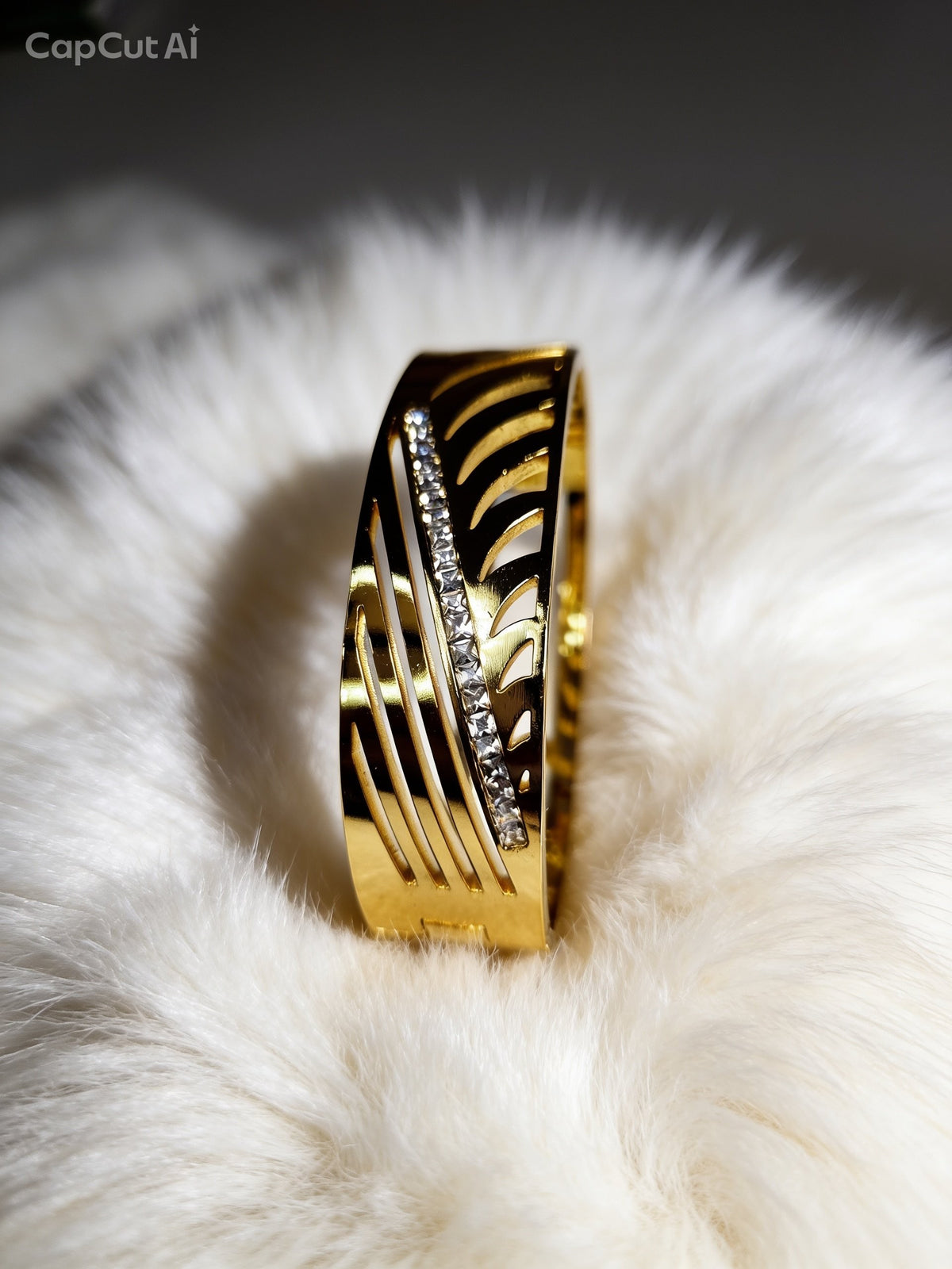 Gold Wave Cutout Bracelet